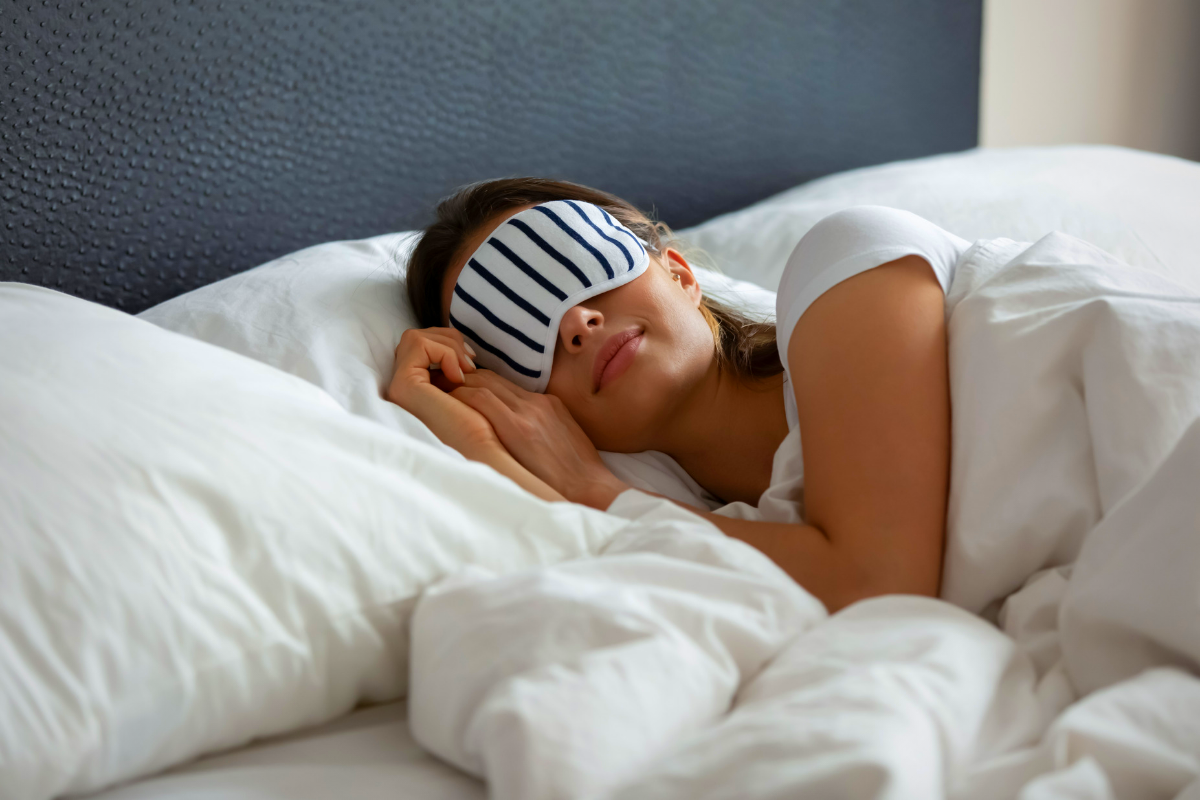 Struggling to sleep in the heatwave? 6 ways to get a good night's rest