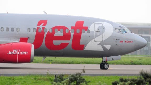 Jet2 issue 'URGENT' scam warning as UK's Covid travel restrictions ease