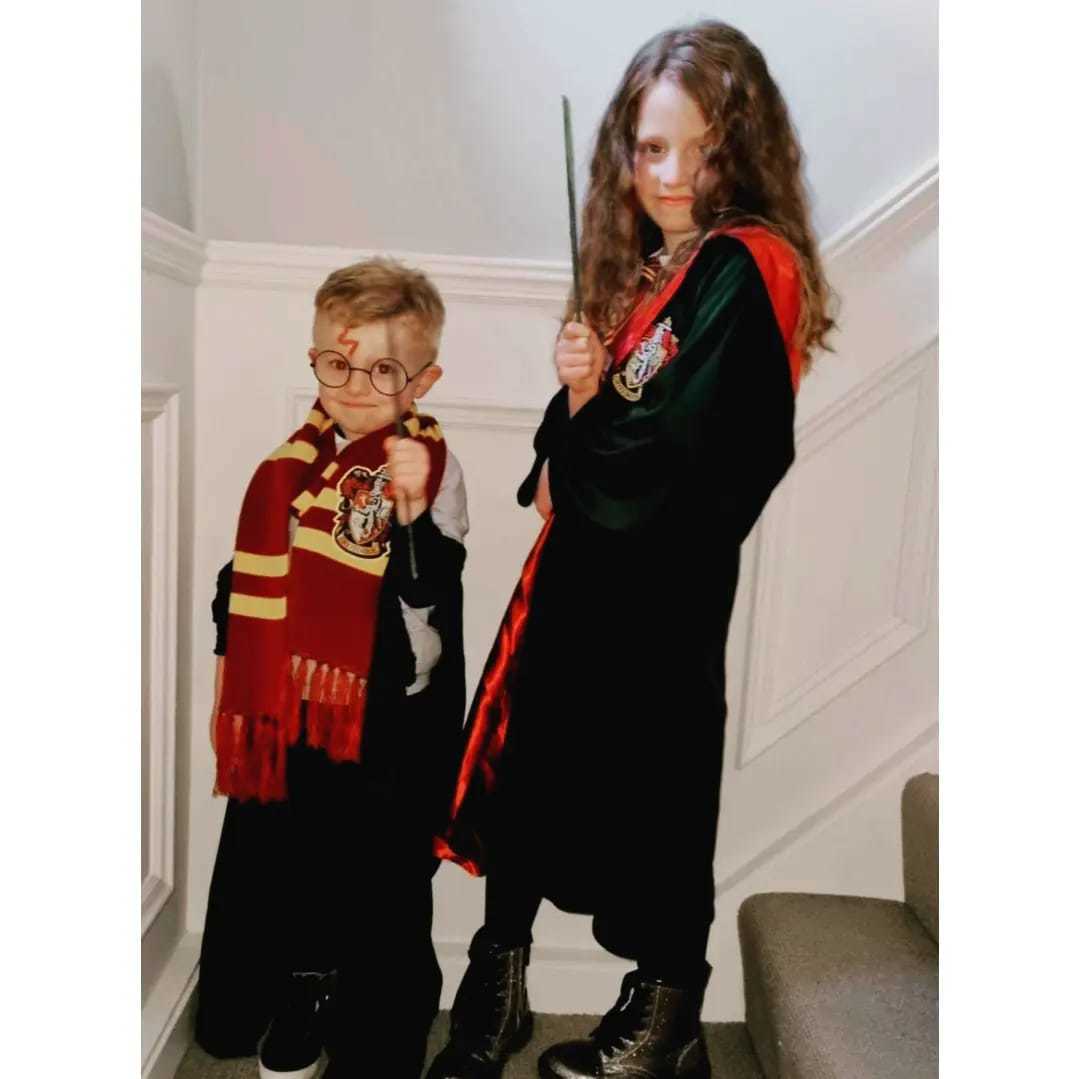 Isla Lindsay as Hermione Grainger and Luca Lindsay as Harry Potter.