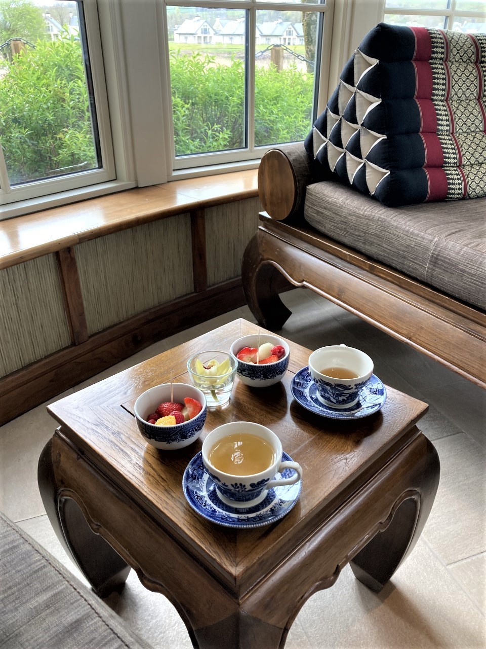Post-massage Jasmine tea and fruit bowl in the Sabbi Sabbi room at the Thai Spa.