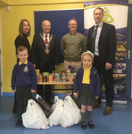The Chair of Fermanagh and Omagh District Council, Councillor Errol Thompson recently visited Holy Trinity Primary School, Enniskillen to view their very successful School’s Food Project.
