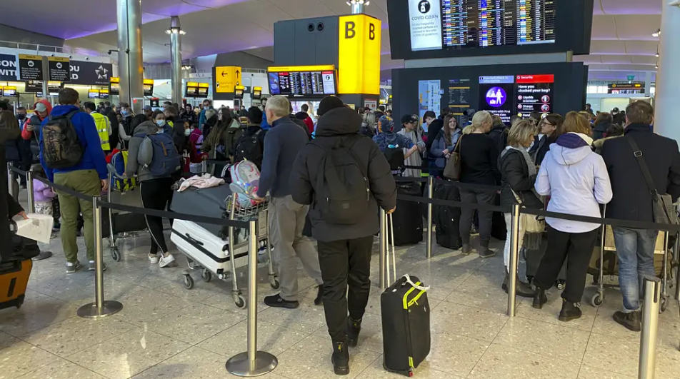 Cancellation policies for TUI, easyJet, Ryanair and more amid 'chaos' at UK airports