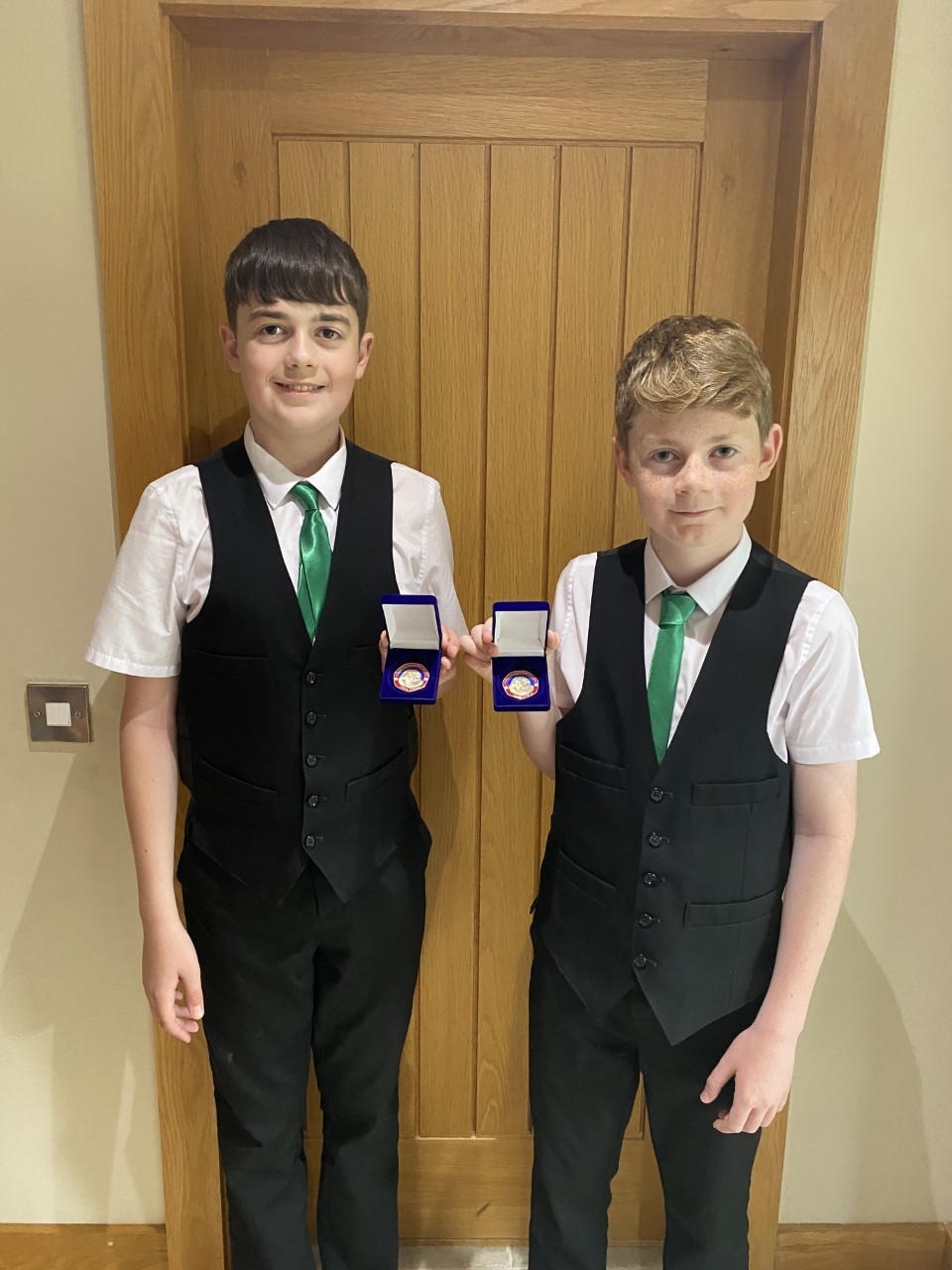 Ulster Champions brothers Seán and Conor McAleer, Irvinestown CCÉ. Seán came 1st in 12-15 Lilting and 3rd 12-15 Accompaniment. Conor came 1st in U12 Melodeon, 2nd U12 Accompaniment, 2nd U12 Whistling and 2nd U12 Lilting at the Ulster