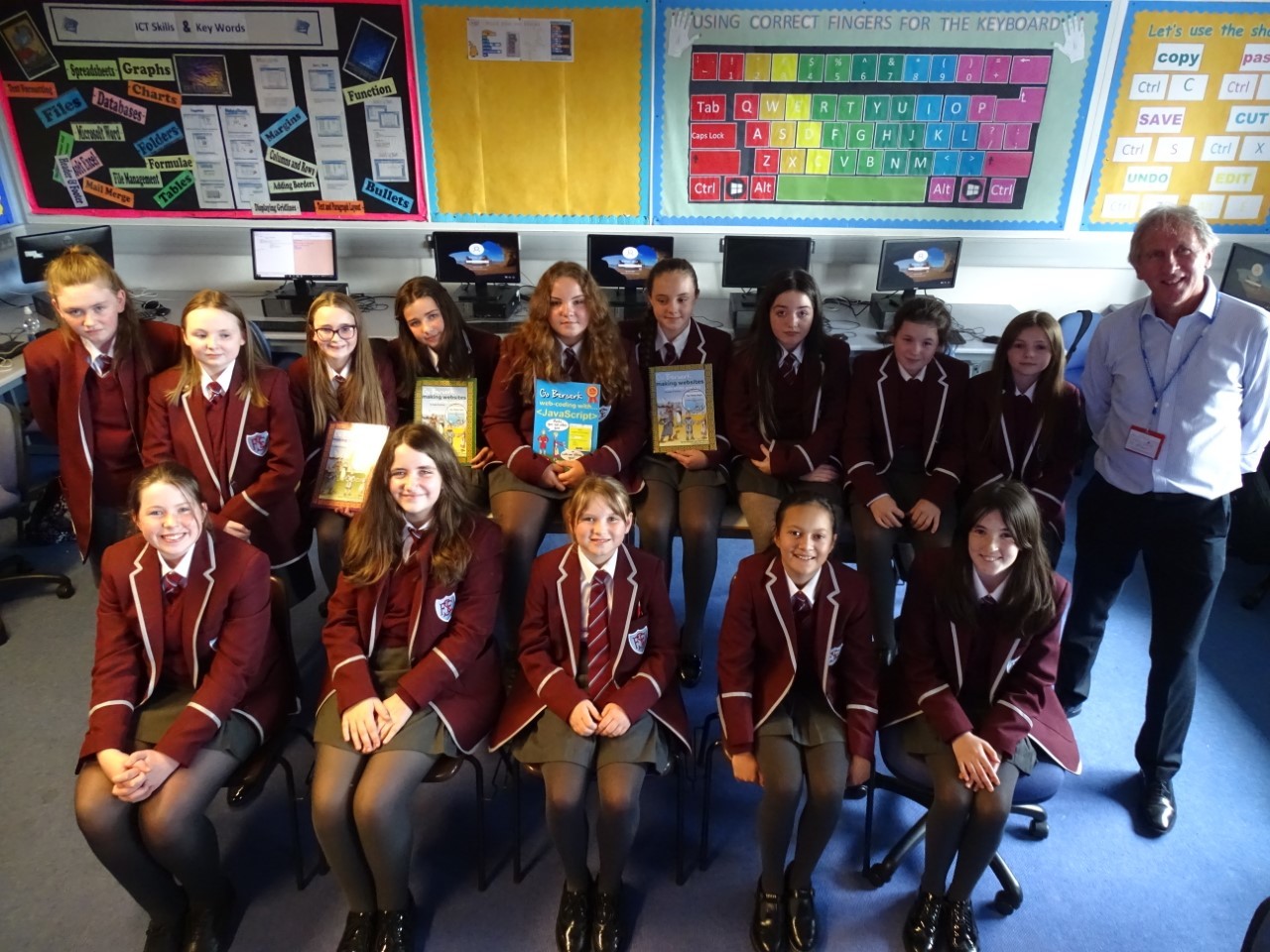St. Fancheas College students pictured with Ian Simons from Go Berserk. Back Row (L-R) Maisie Bogue, Nessa Ferguson, Eimear Lavelle, Saoirse Sliman, Aoibheann McCarney, Lacey Maughan, Mary-Kate Ward, Cora Traynor and Kayla Houston. Front Row (L-R)