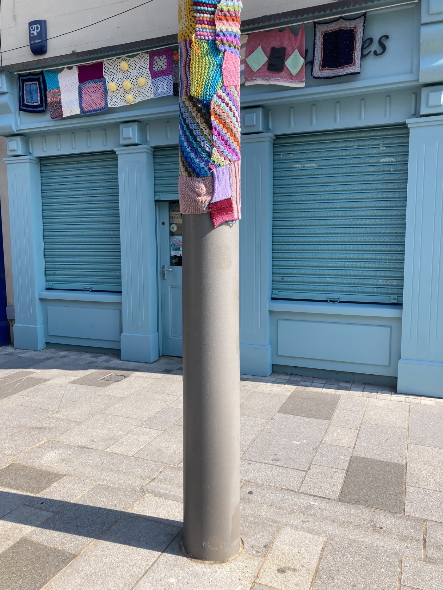 Knitted and crocheted pieces that adorned the lamp post outside Fermanagh Cottage Industries as part of a yarnbombing project have been stolen.
